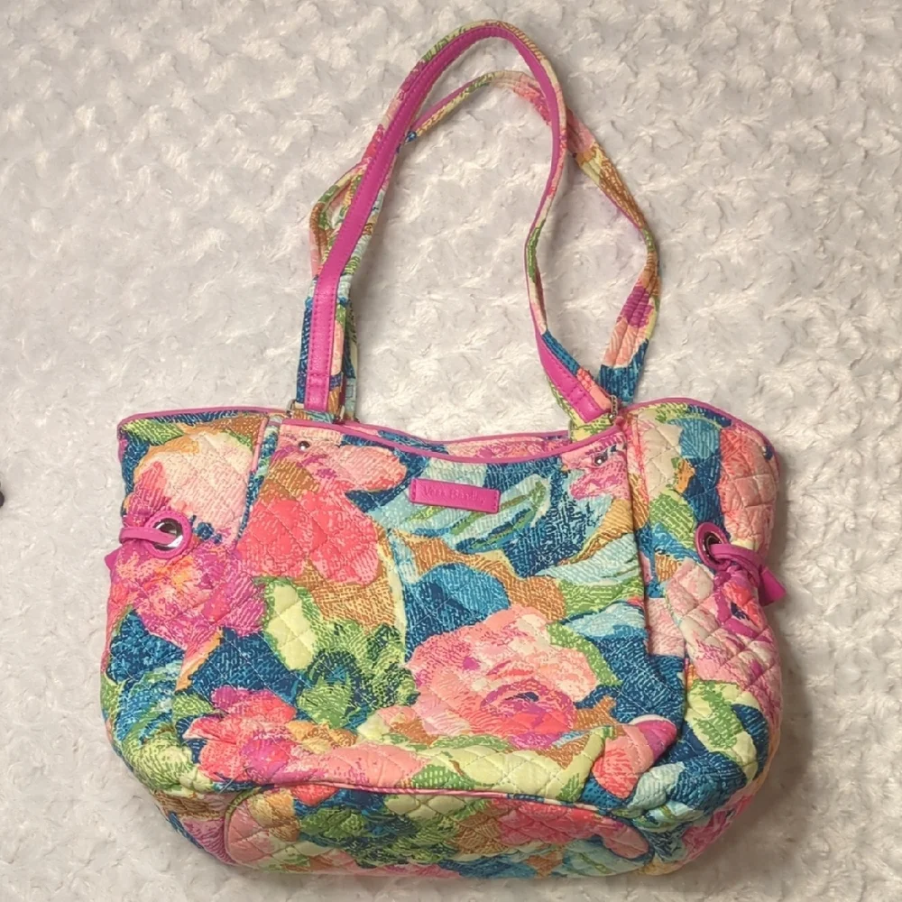 FLASH SALE! Vera Bradley Shoulder Bag EUC - Picture 2 of 9